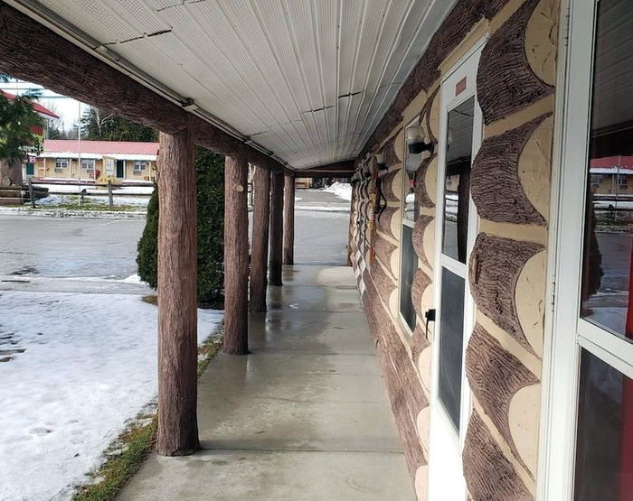 Birchwood Motel - Web Listing (newer photo)